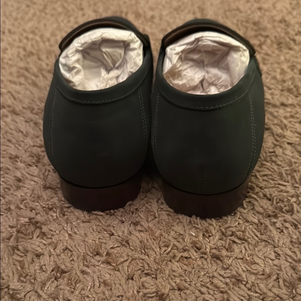 Aldo Green Loafers with Gold Buckle - Picture 2 of 3